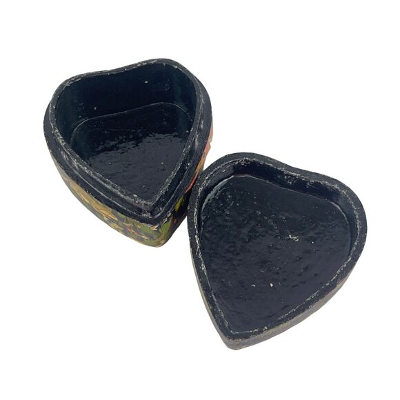 Hand-Painted Heart Shaped Decorative Box With Forest Animal Scene from India - Picture 8 of 12